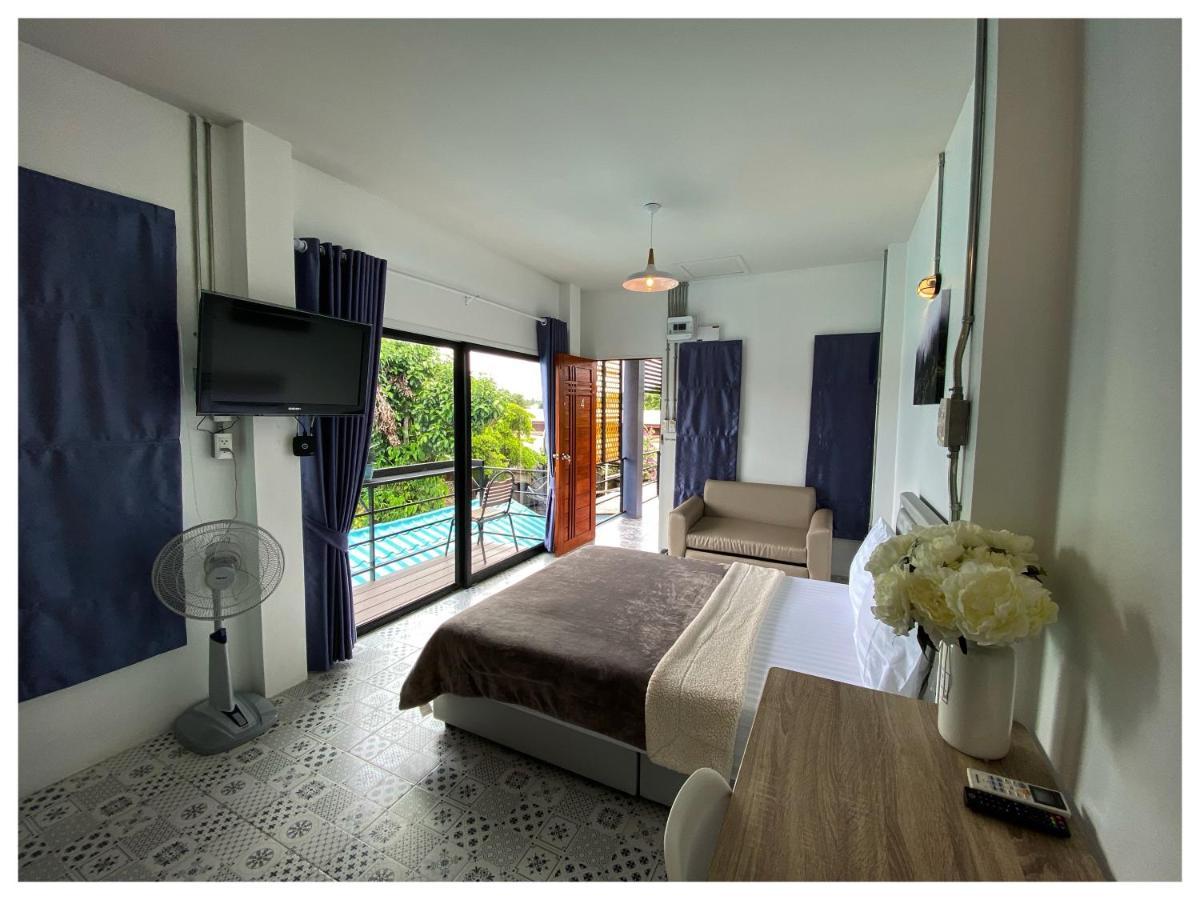 The One House Hotel Нан Екстериор снимка