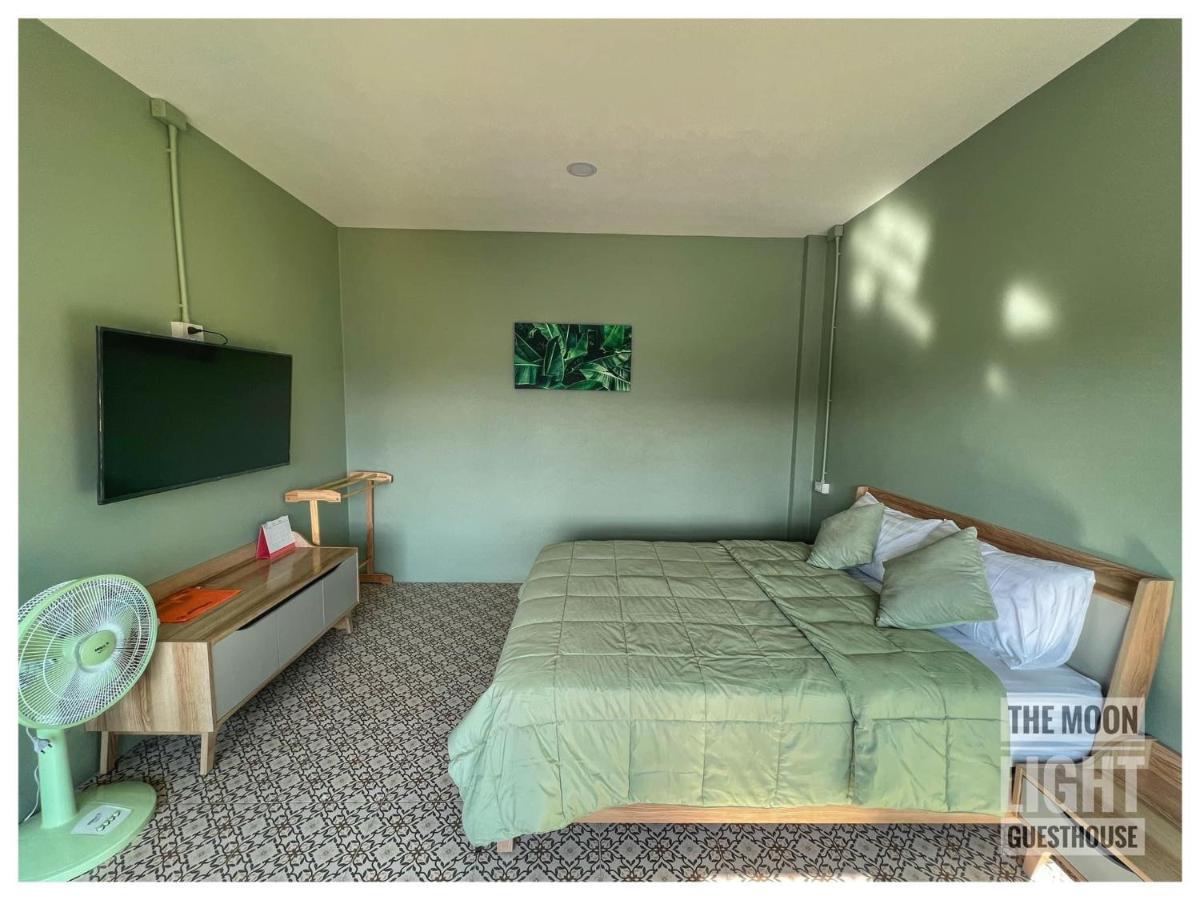 The One House Hotel Нан Екстериор снимка