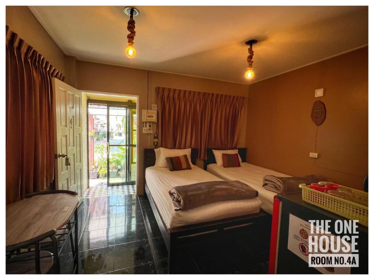 The One House Hotel Нан Екстериор снимка