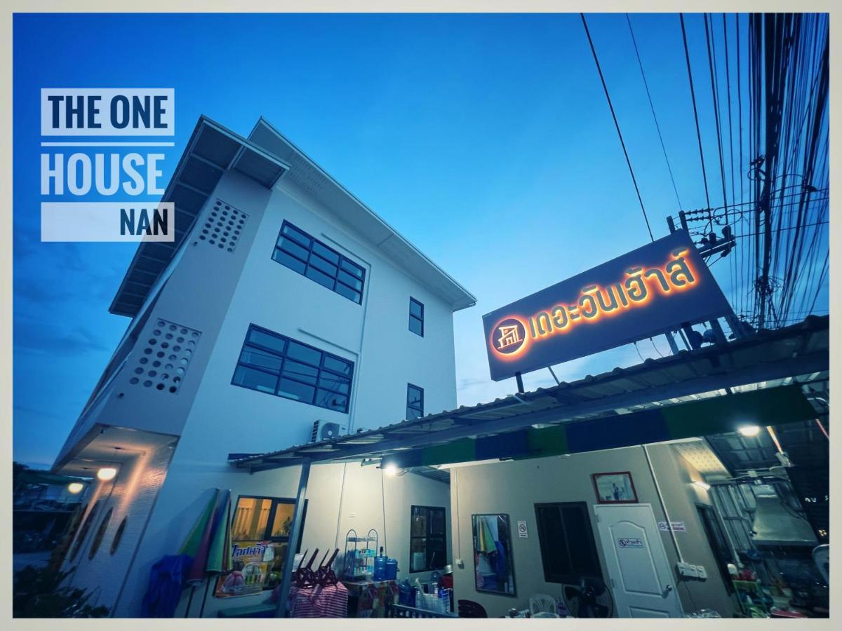 The One House Hotel Нан Екстериор снимка
