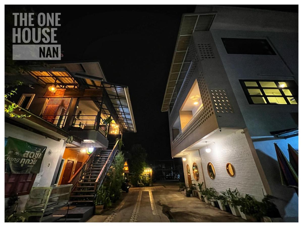 The One House Hotel Нан Екстериор снимка