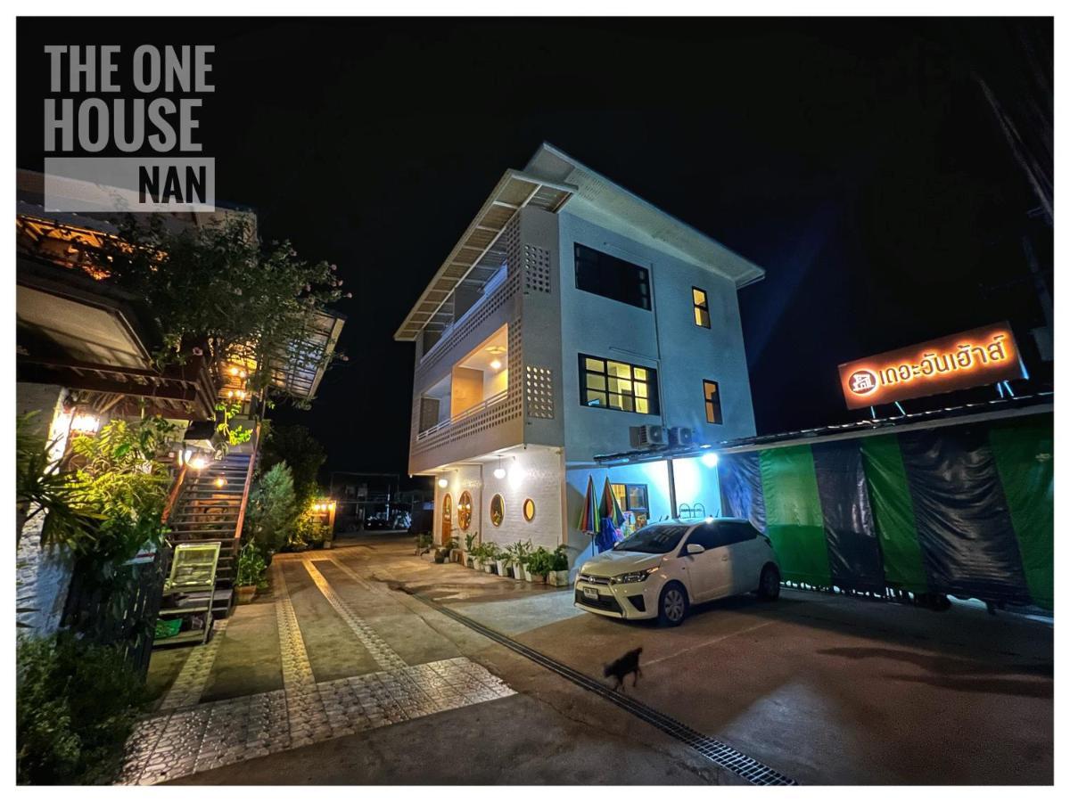 The One House Hotel Нан Екстериор снимка